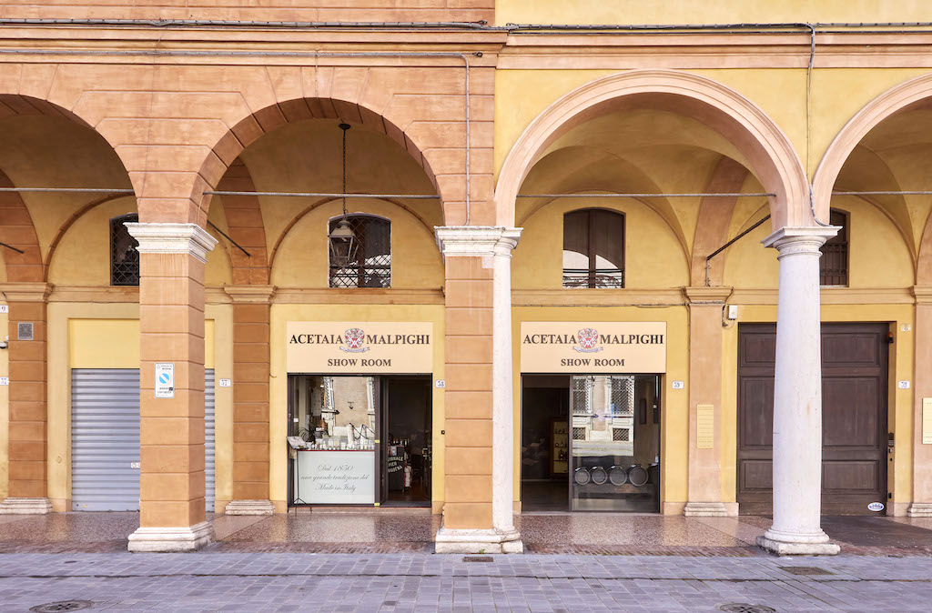 Showroom Piazza Roma - Taste&Tour Museum: cierres de agosto